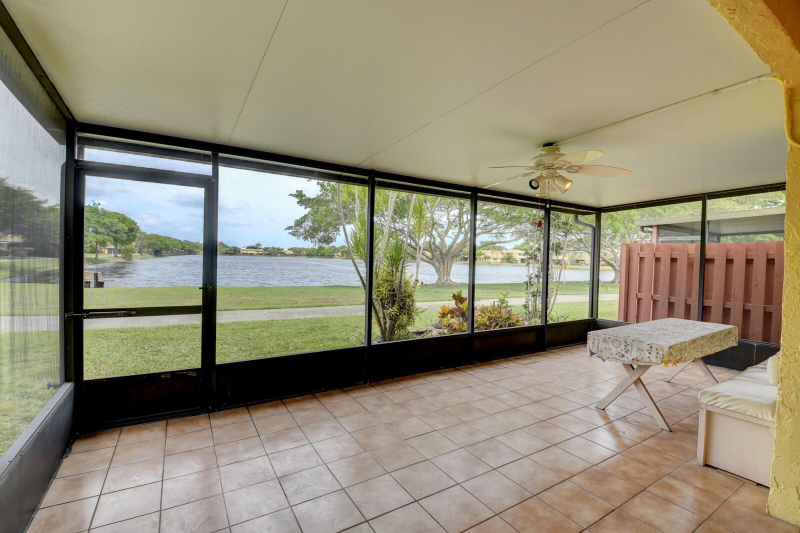 Property Photo: 16313 Country Lake Circle FL 33484