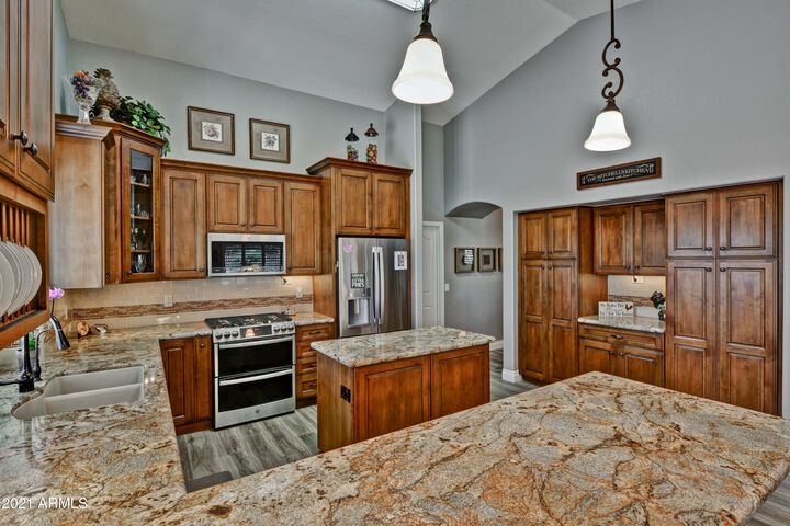 Property Photo: 19011 N 88th Drive AZ 85382
