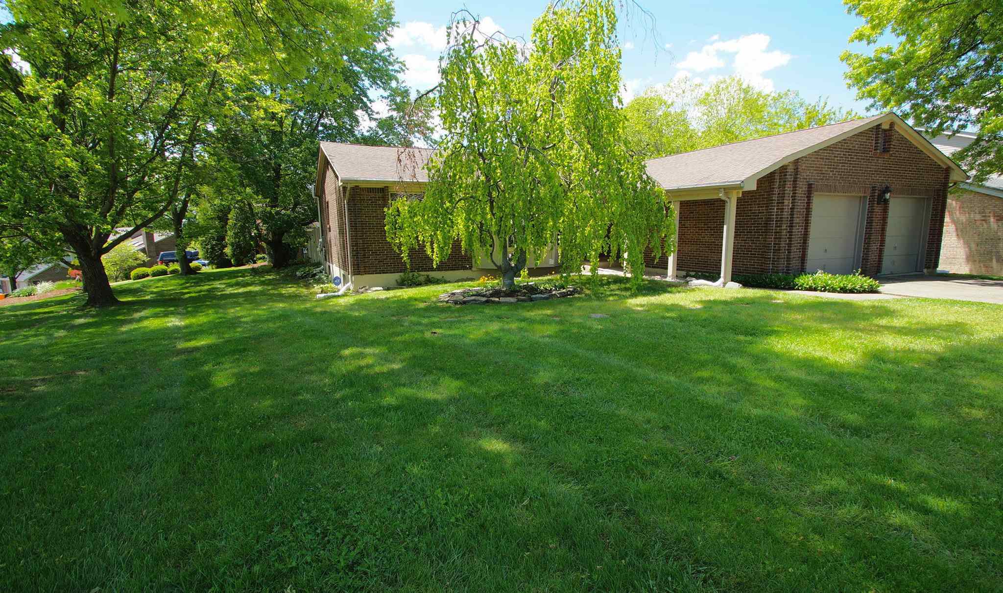 Property Photo: 821 Bluegrass KY 41017