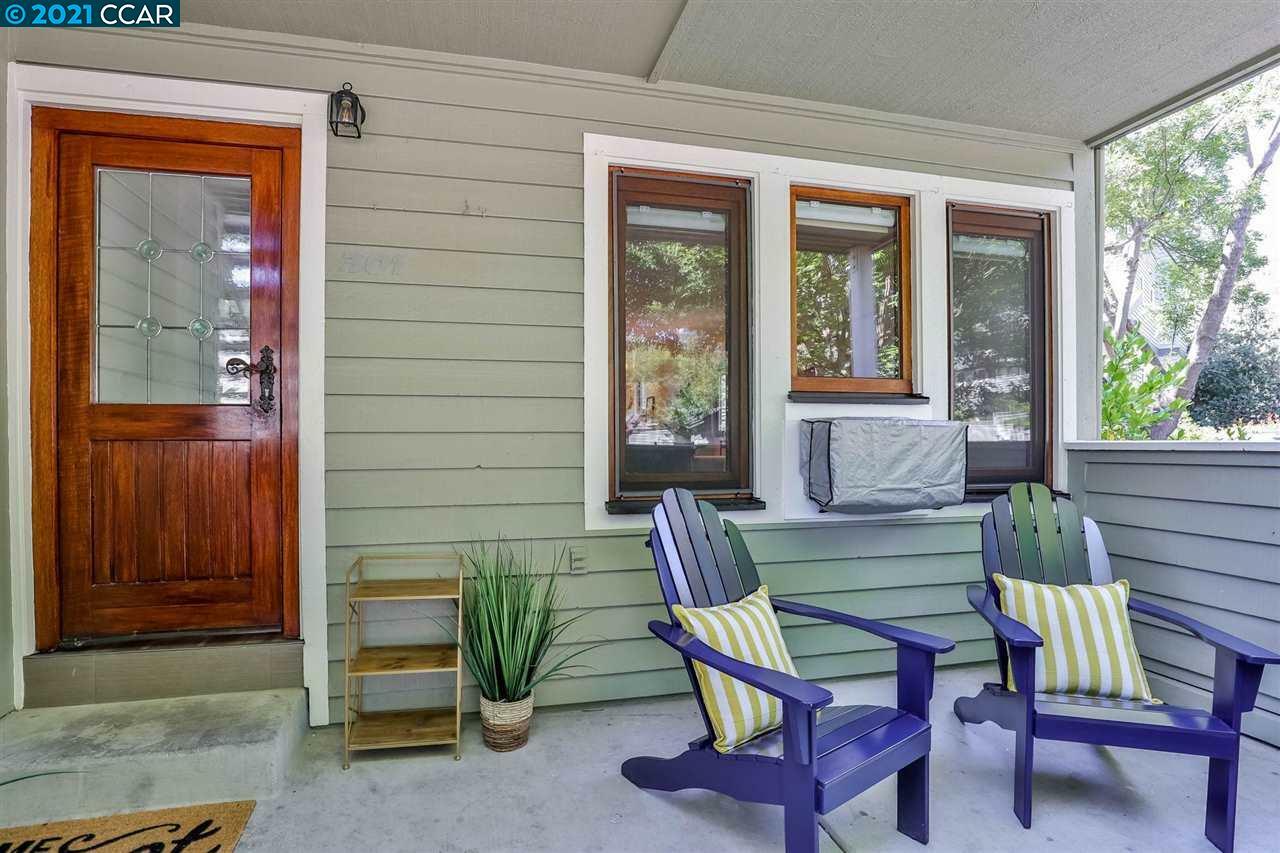 Property Photo: 300 Suntree Ln 301 CA 94523