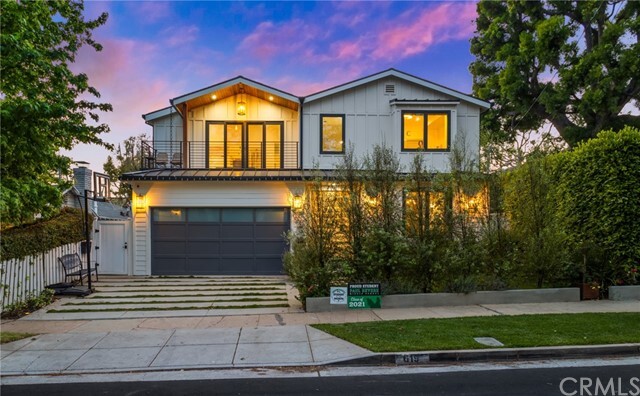 Property Photo: 619 Baylor Street CA 90272