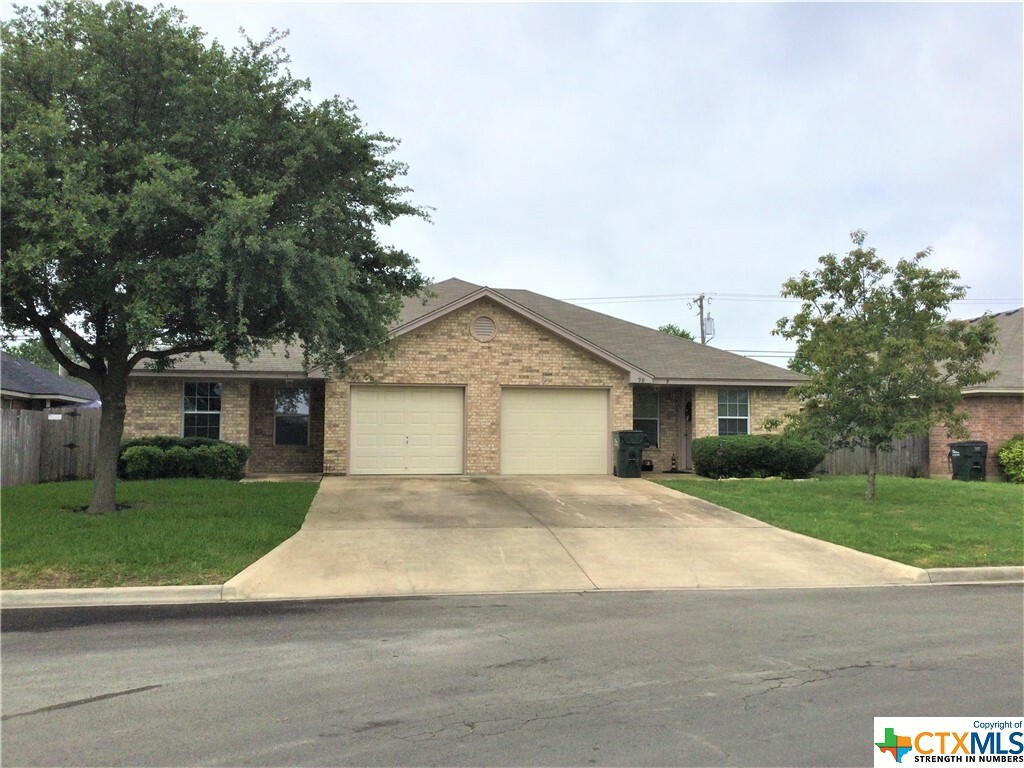 Property Photo:  98 Gehler Circle  TX 76559 