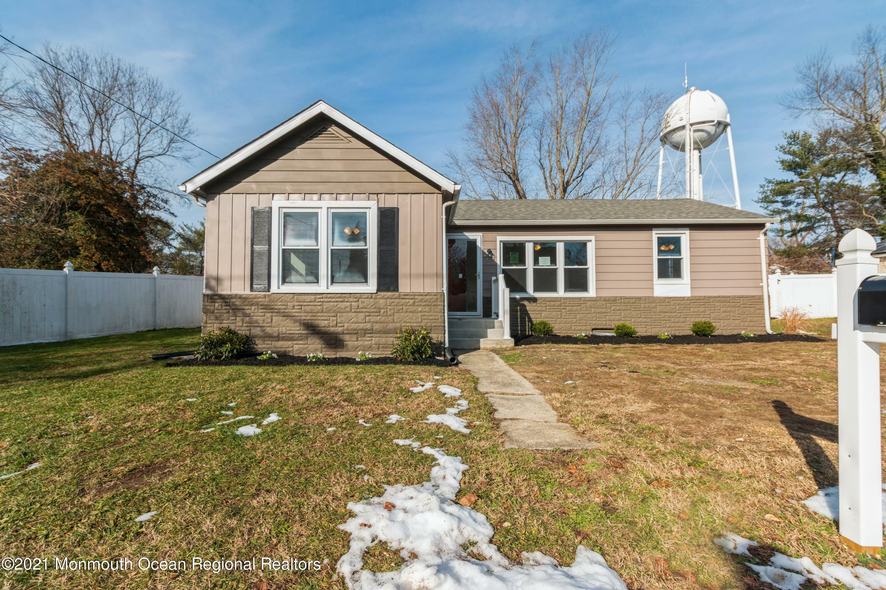 Property Photo:  37 Oakford Avenue  NJ 08533 