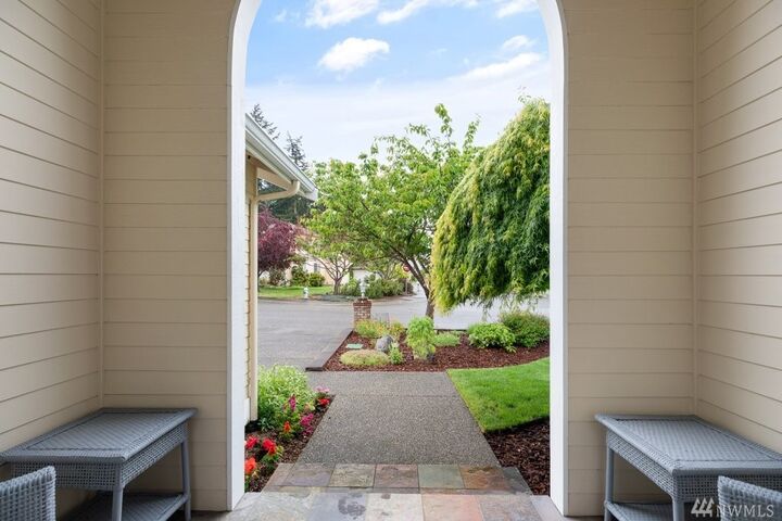 Property Photo:  2560 SW Capital Dr  WA 98277 