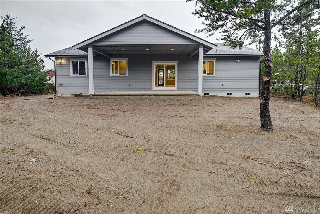 Property Photo:  415 Sportsmens St SW  WA 98569 