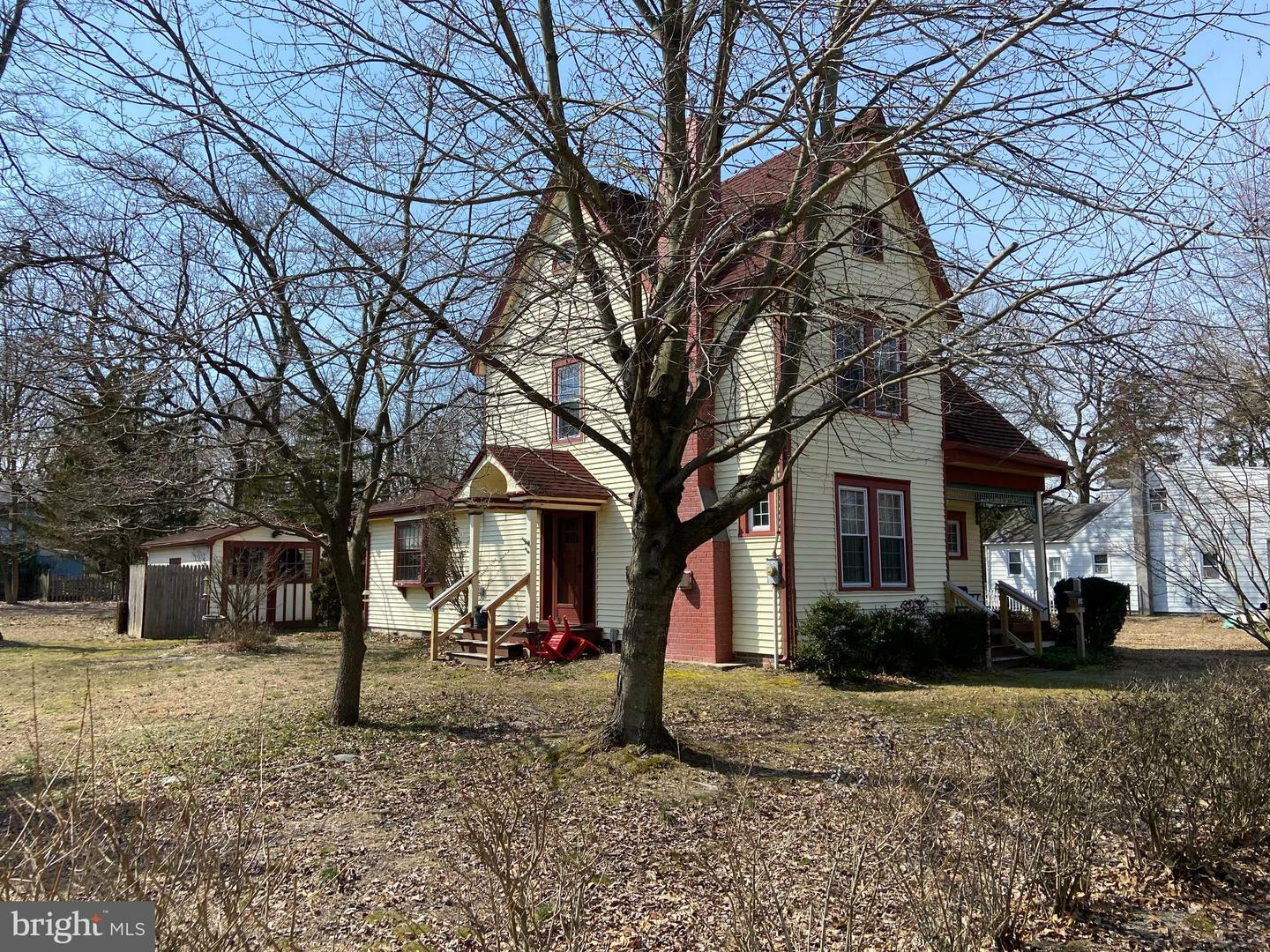 Property Photo:  114 Berlin Rd S  NJ 08021 