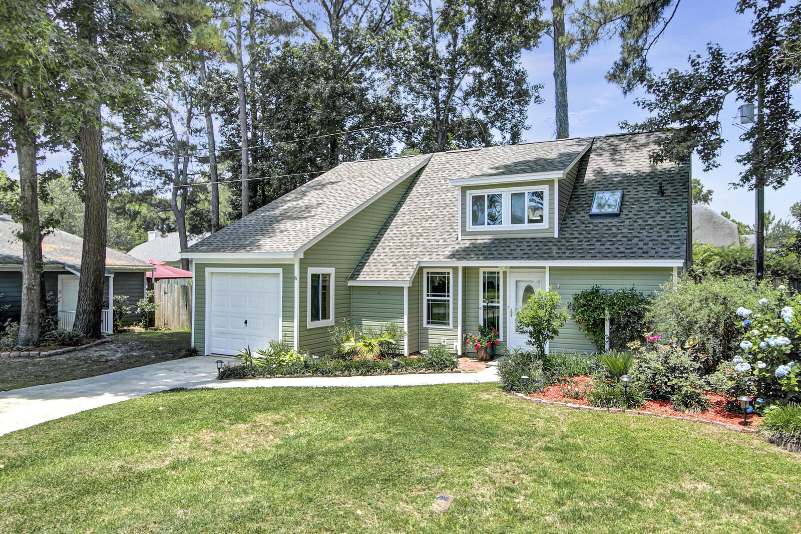 Property Photo: 6 Princess Court SC 29485