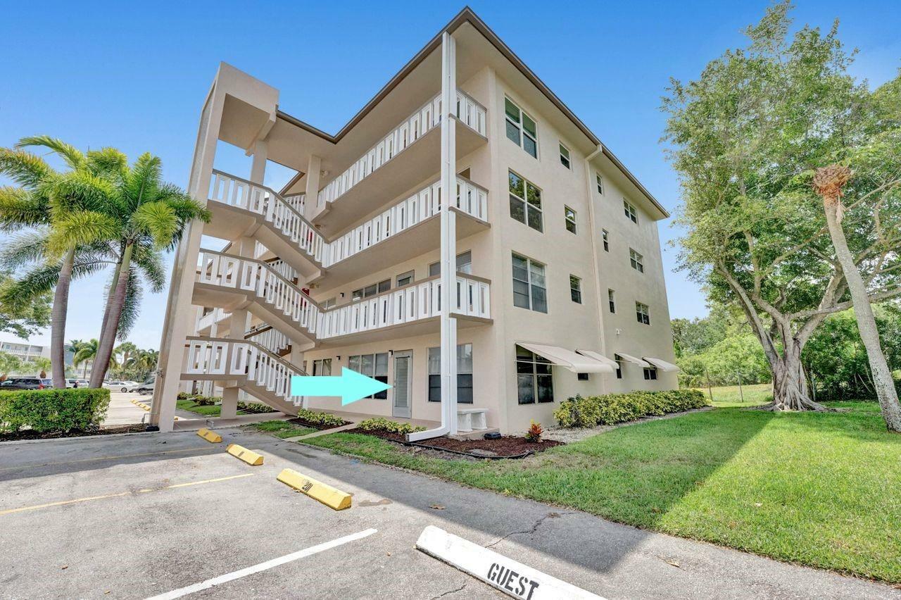 Property Photo: 101 Greenbrier B 101 FL 33417