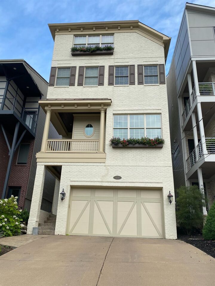 459 Strafer St  Cincinnati OH 45226 photo