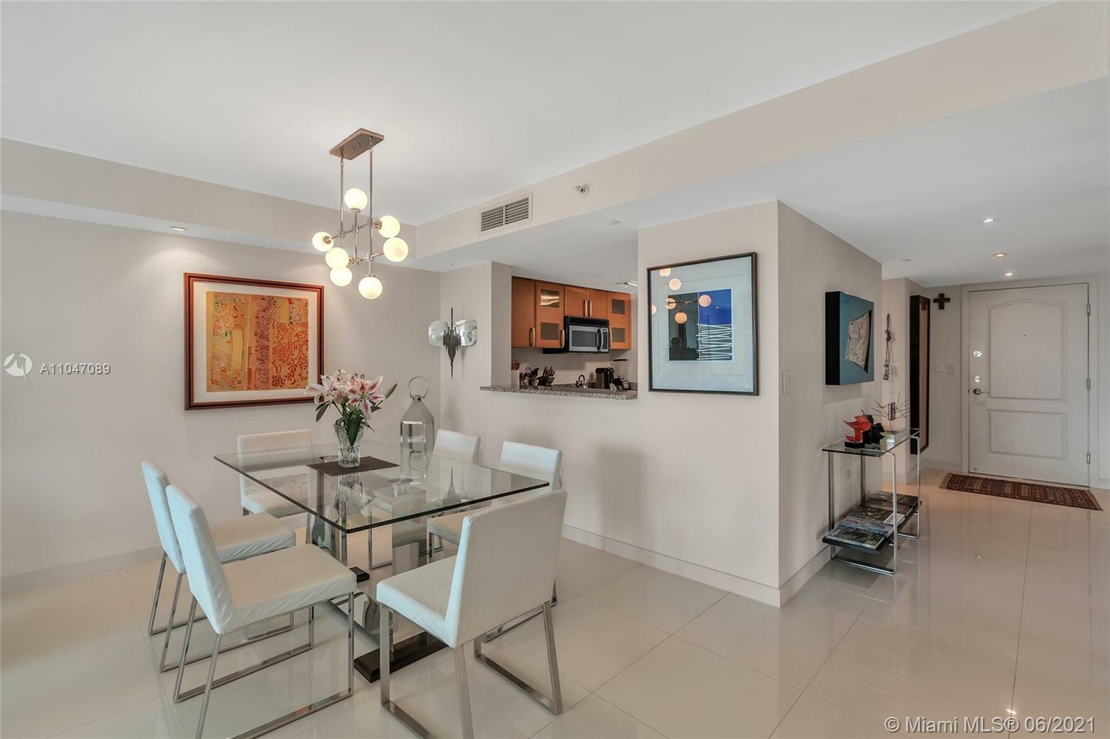 Property Photo:  2101 Brickell Ave 2712  FL 33129 