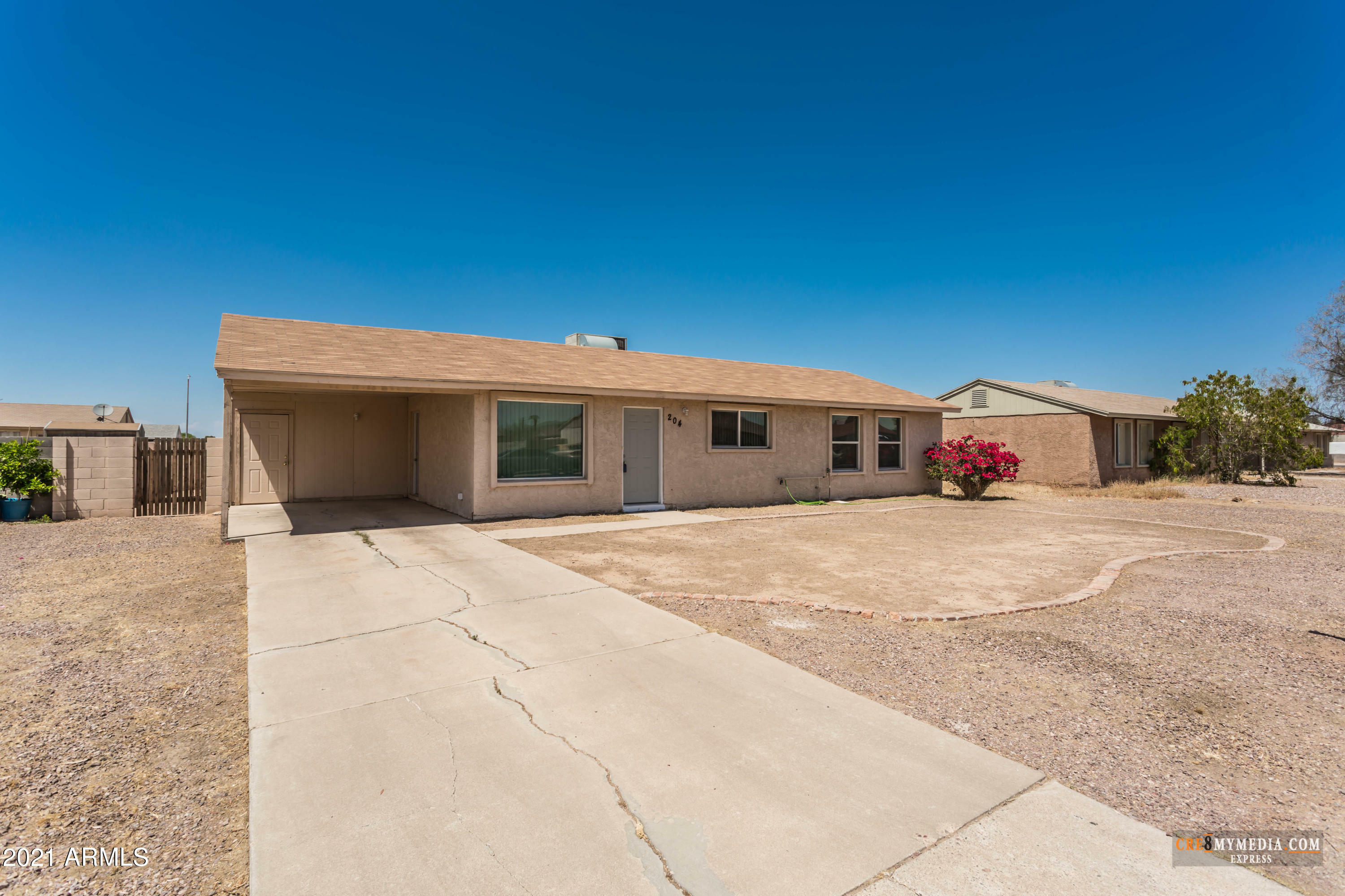 Property Photo:  204 E Evelyn Street  AZ 85122 