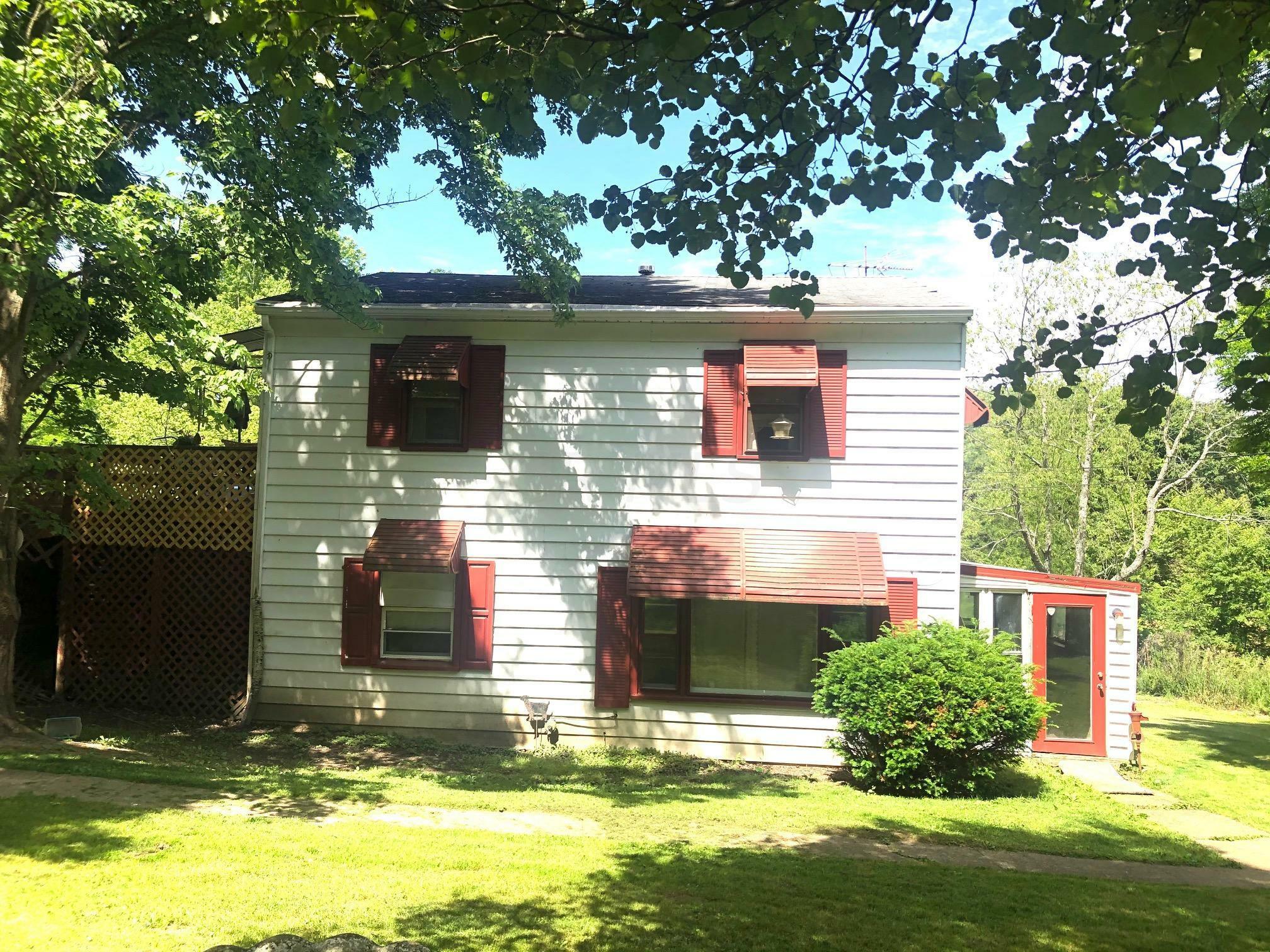 Property Photo:  4225 Jacobs Ladder Road SW  OH 43130 