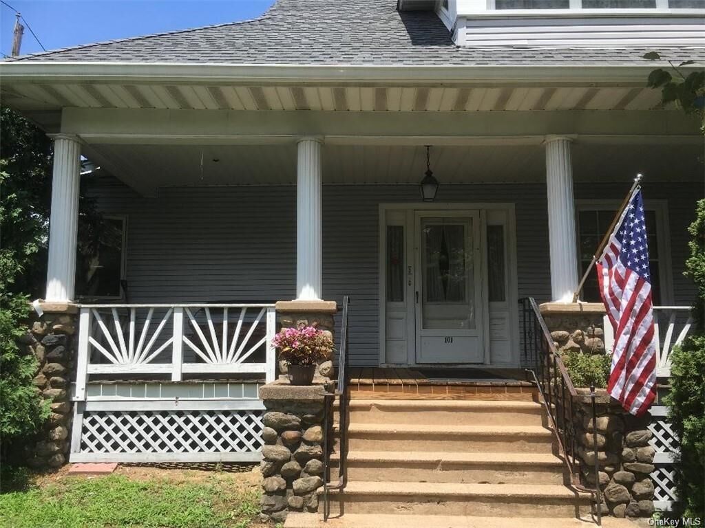 Property Photo:  101 W Central Avenue  NY 10965 