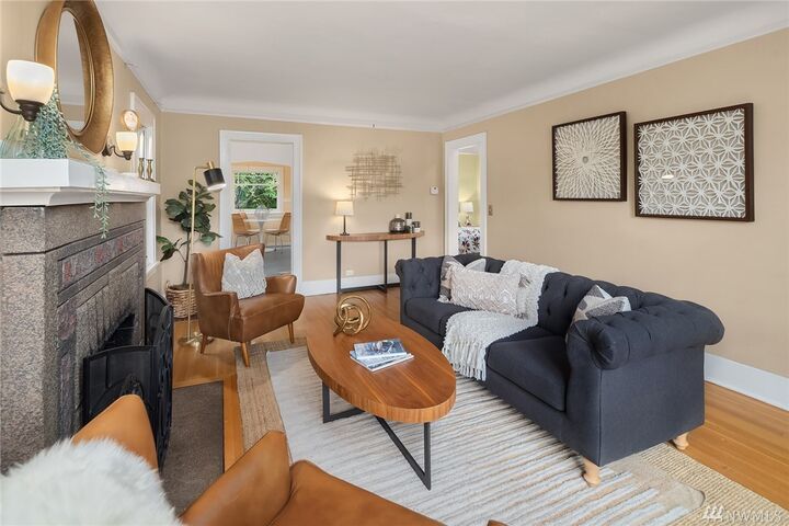 Property Photo: 6729 10th Ave NW WA 98117