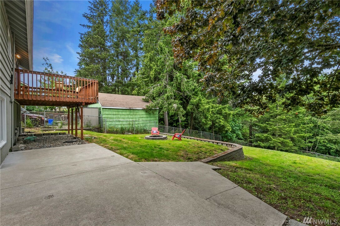 Property Photo:  2622 Perry Ave NE  WA 98310 