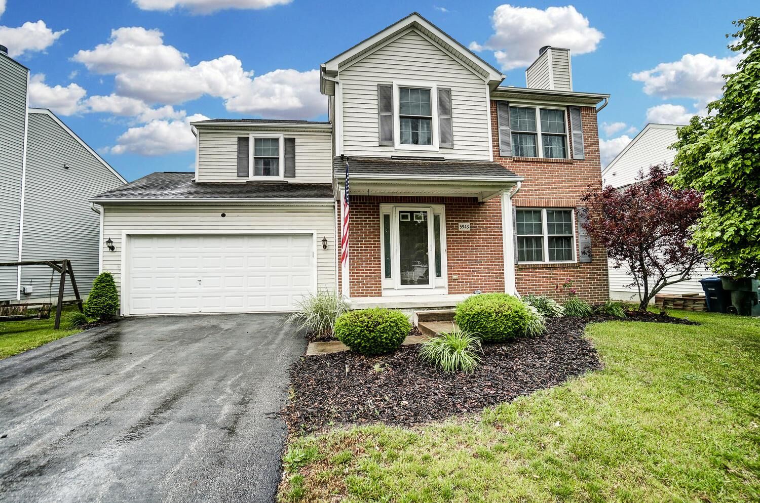 Property Photo:  5943 Westbank Drive  OH 43119 