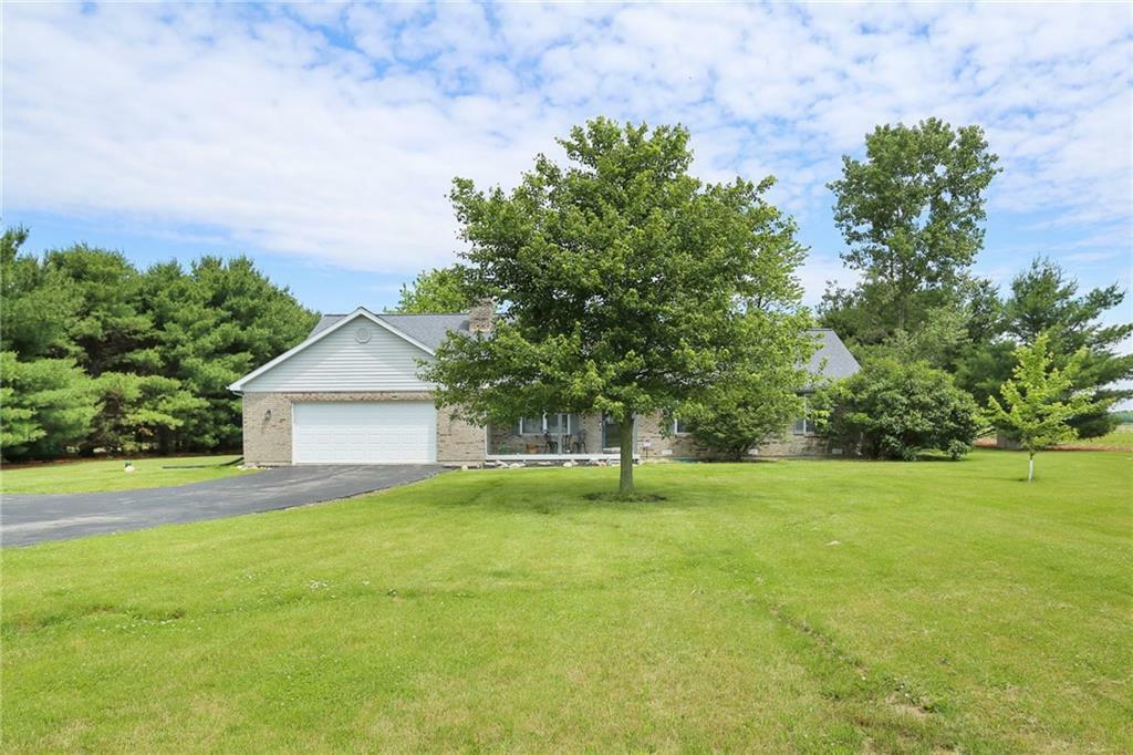 Property Photo:  13333 E County Road 300 S  IN 46041 