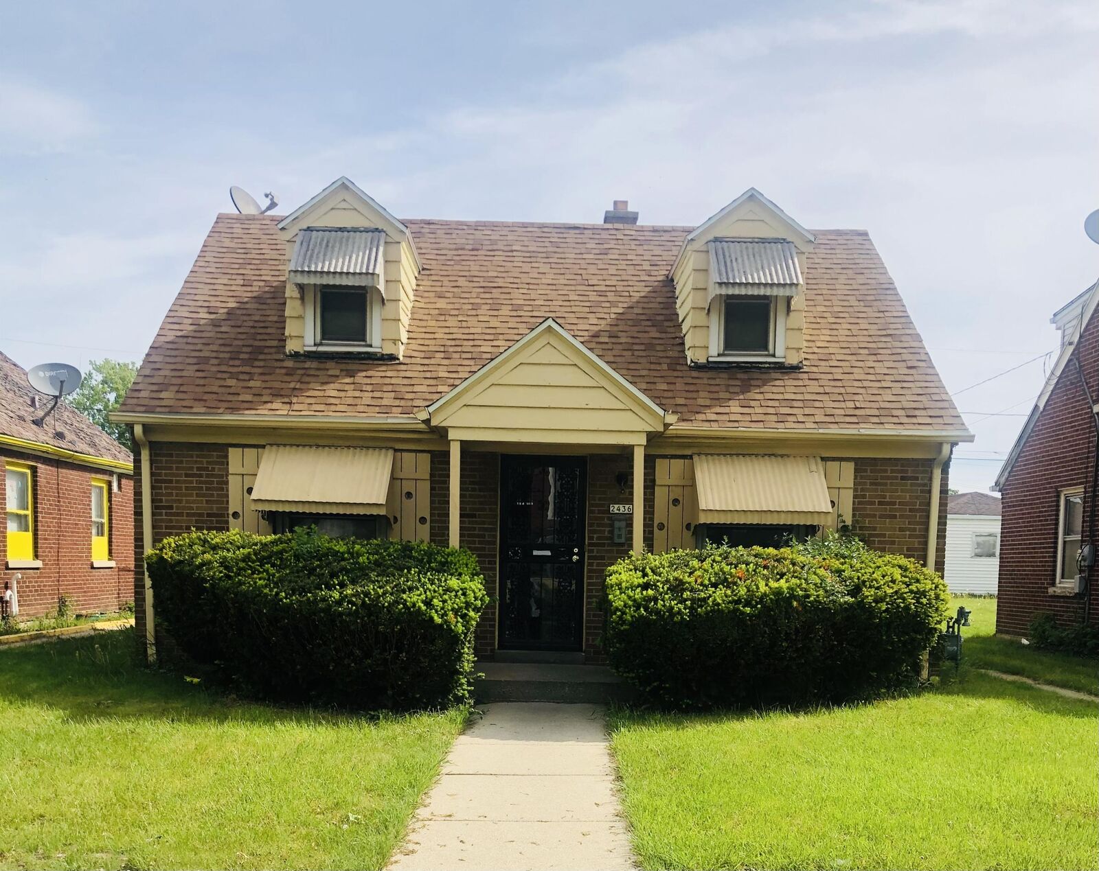 Property Photo: 2436 W Atkinson Ave WI 53209