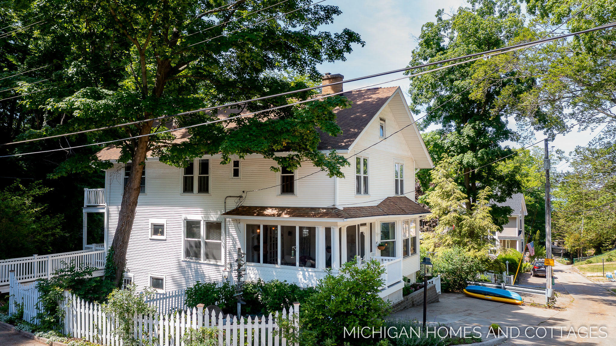 Property Photo:  2380 Valley Avenue  MI 49434 