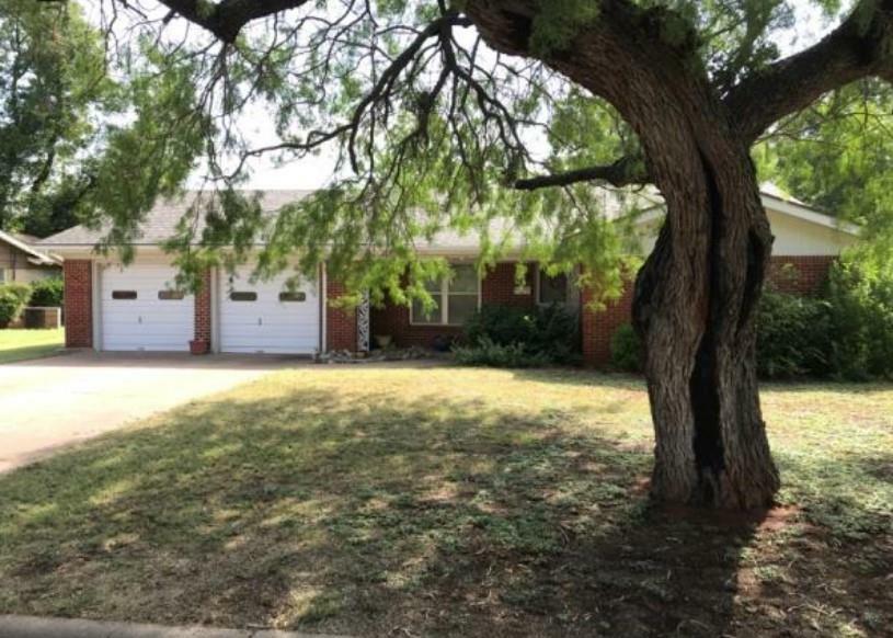 Property Photo:  1417 Meadowbrook Drive  TX 79603 