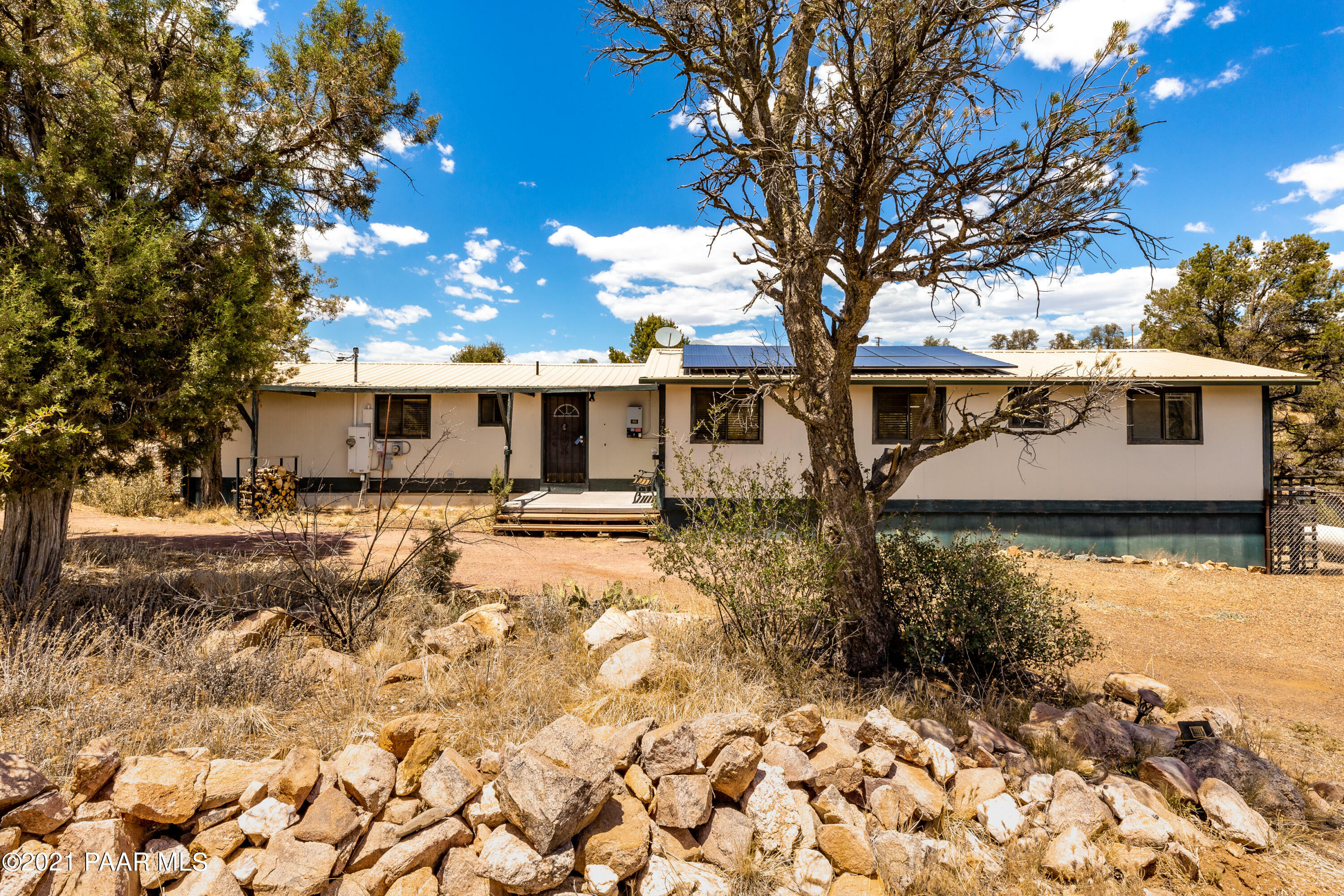 Property Photo:  7250 W Hootennanny Road  AZ 86305 