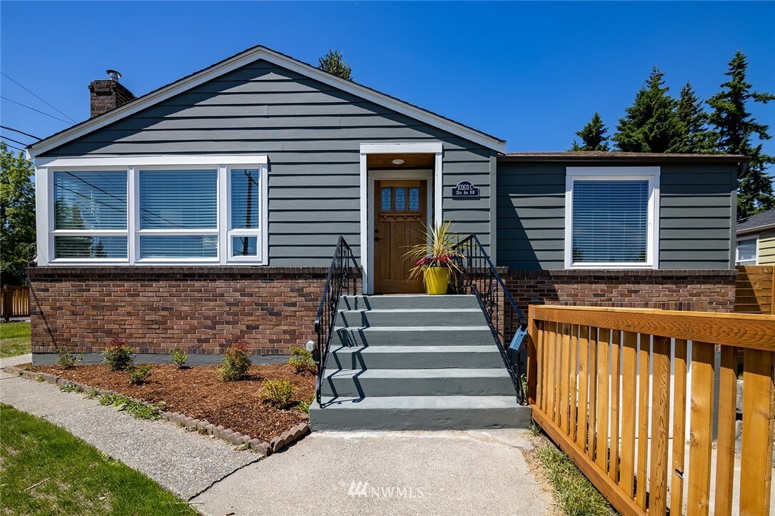 Property Photo:  10303 12th Avenue NW C  WA 98177 