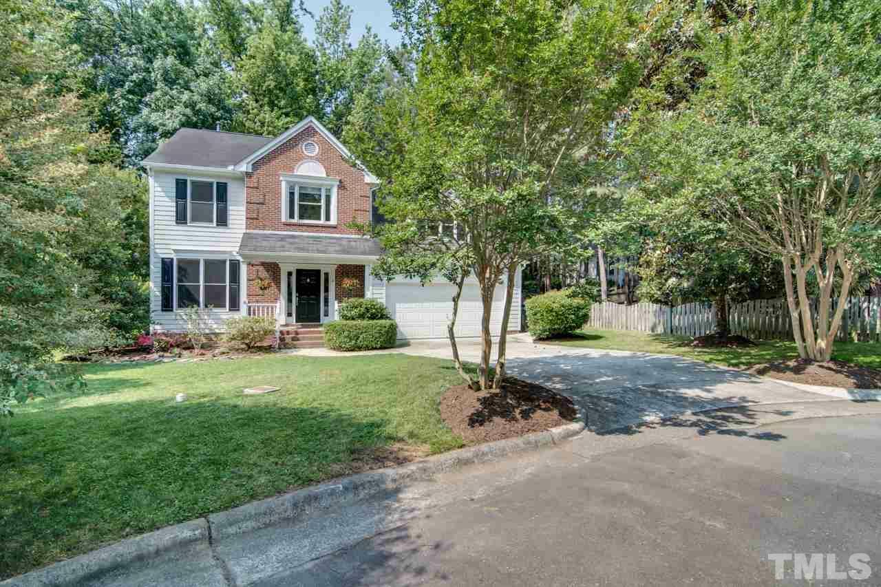 Property Photo:  4 Fontana Court  NC 27713 