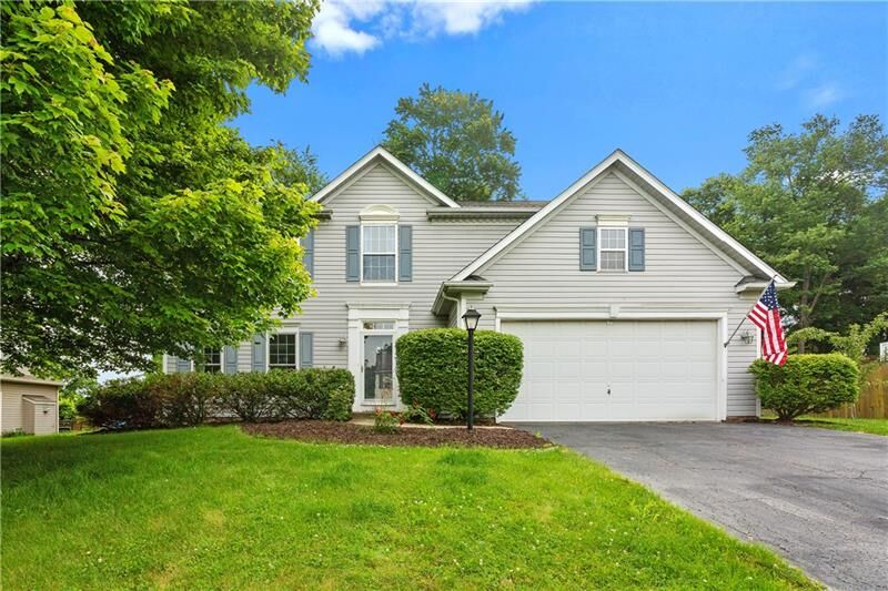 Property Photo:  424 Sherwood Dr  PA 15009 