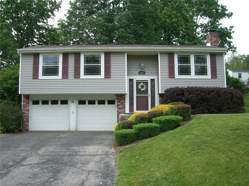 Property Photo:  969 Delfield Dr  PA 15102 