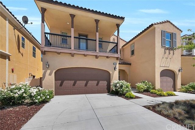 Property Photo:  27672 Turnleaf Court  CA 91350 