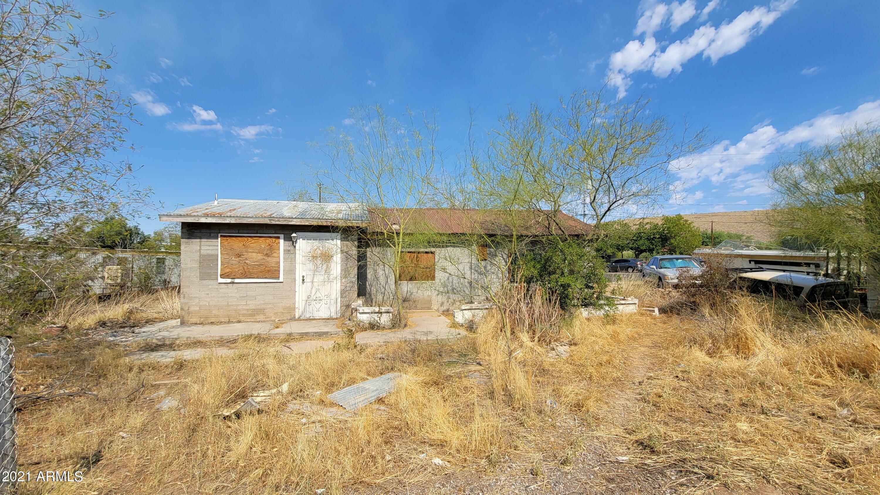 Property Photo:  96 N Pinal Avenue  AZ 85173 