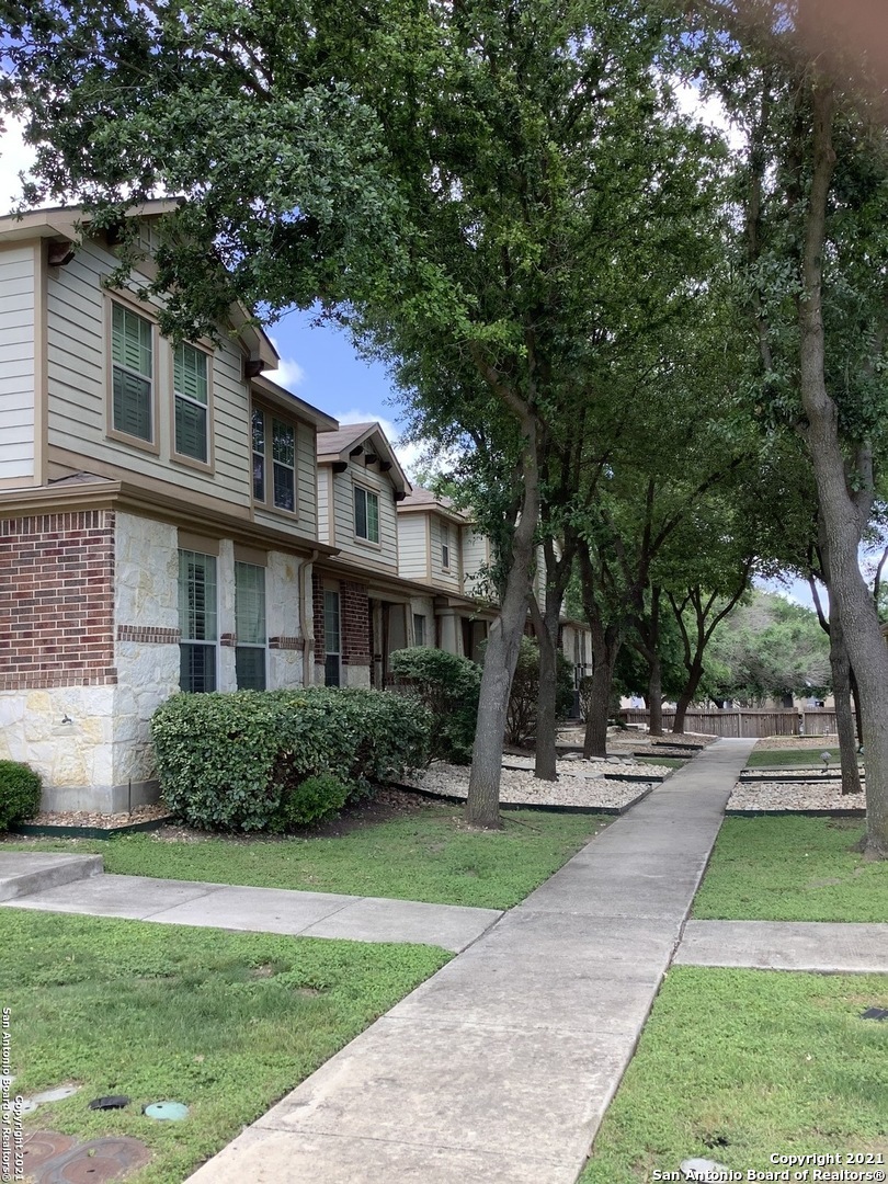 Property Photo:  2618 Grayson Way  TX 78232 