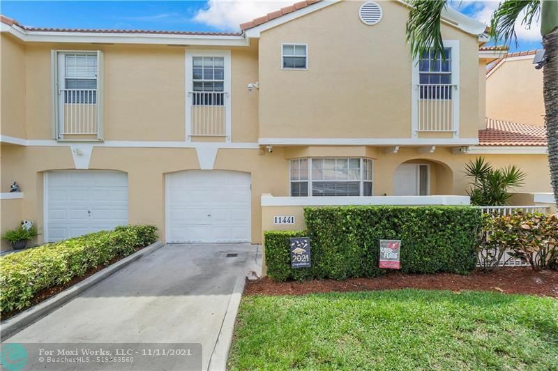 Property Photo:  11441 Lakeview Dr 4B  FL 33071 