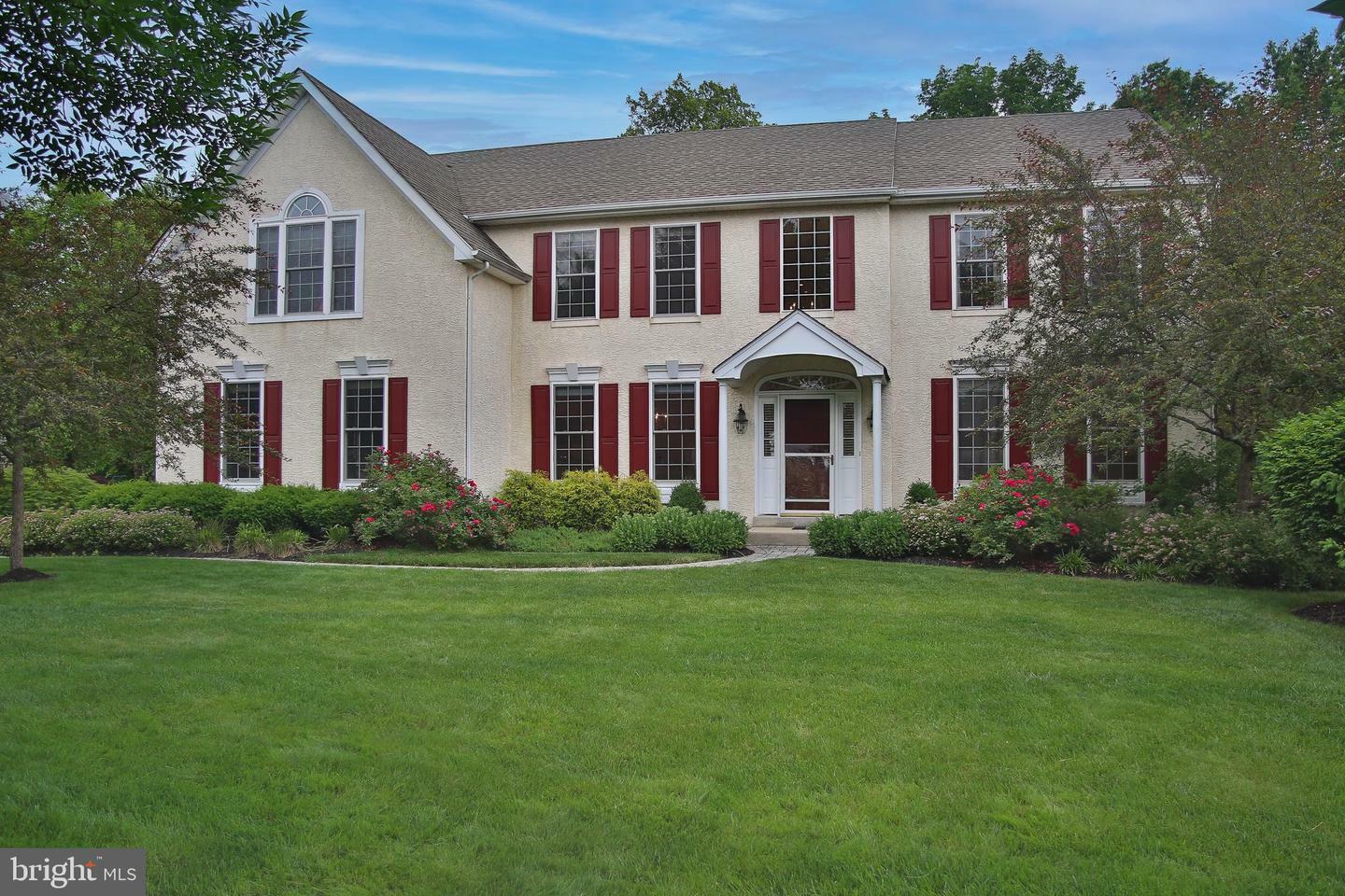 Property Photo:  5297 Windtree Drive  PA 18902 