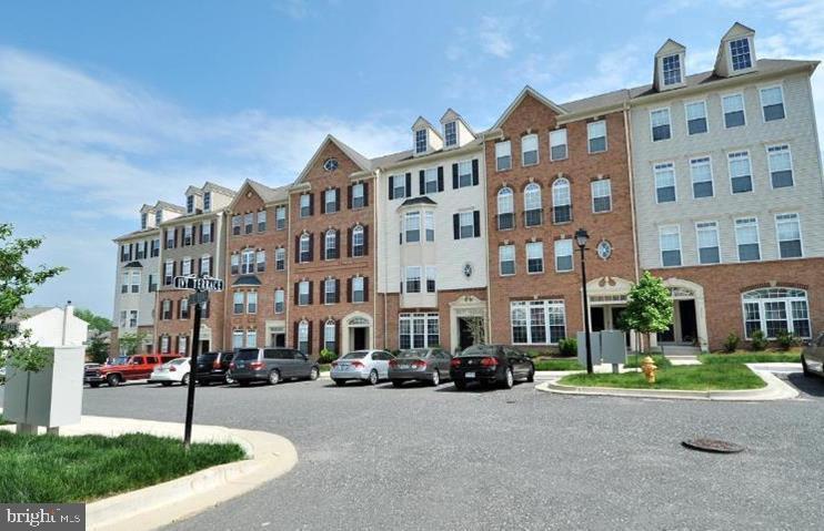 Property Photo: 2193 Ivy Lane 9 MD 20732