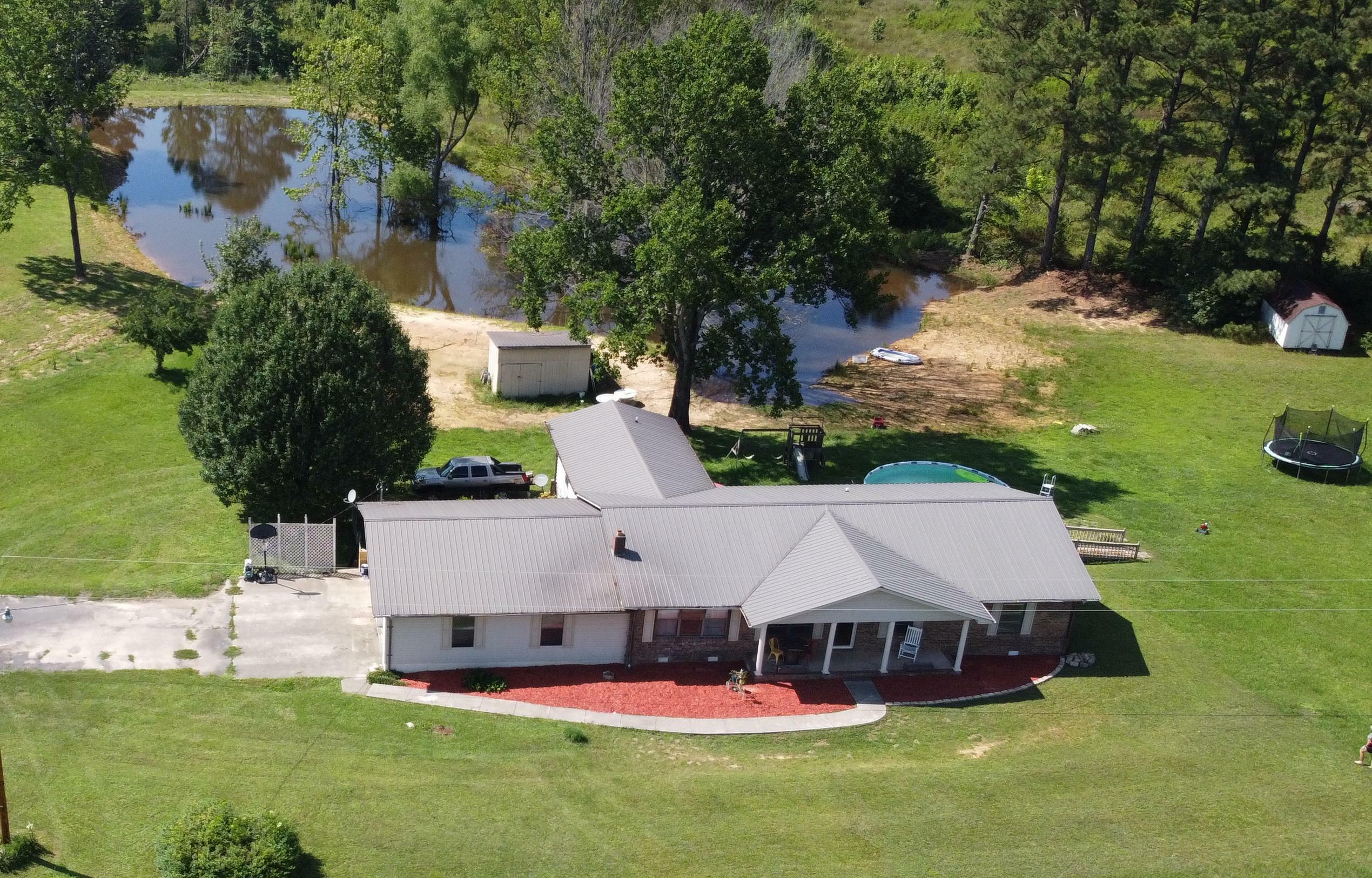Property Photo: 899 Co Rd 316 AL 35958