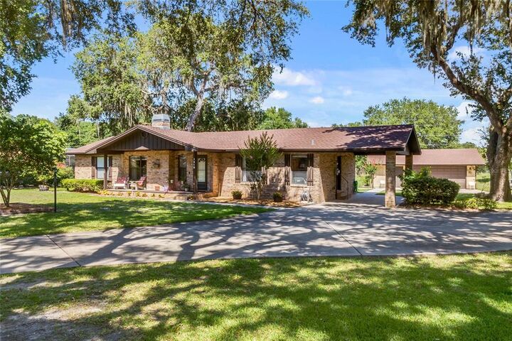 Property Photo:  1819 King Edward Drive  FL 34744 