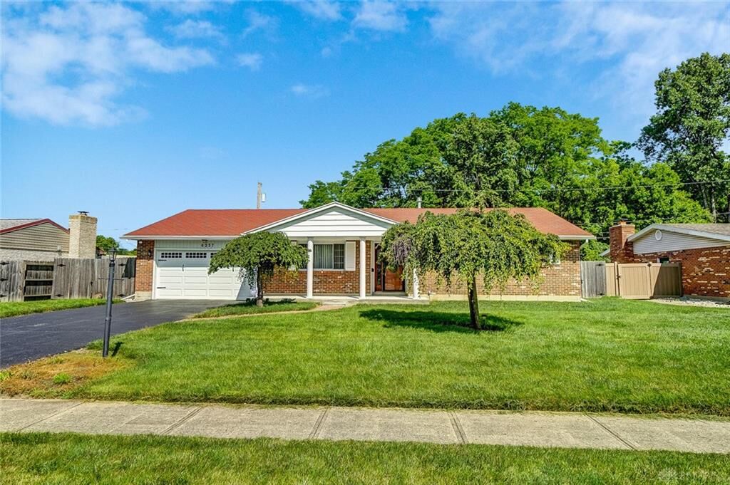 Property Photo: 6237 Carriage Drive OH 45415