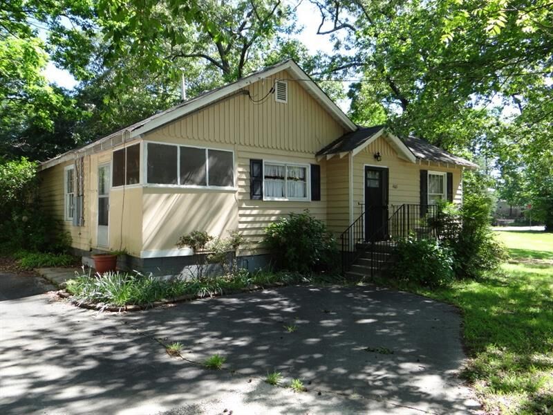 Property Photo: 4105 Bancroft Circle GA 30084