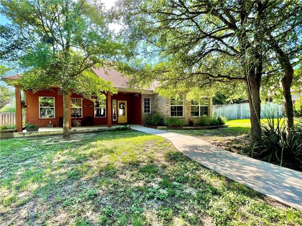 Property Photo:  808 Woodland Park Drive  TX 78654 
