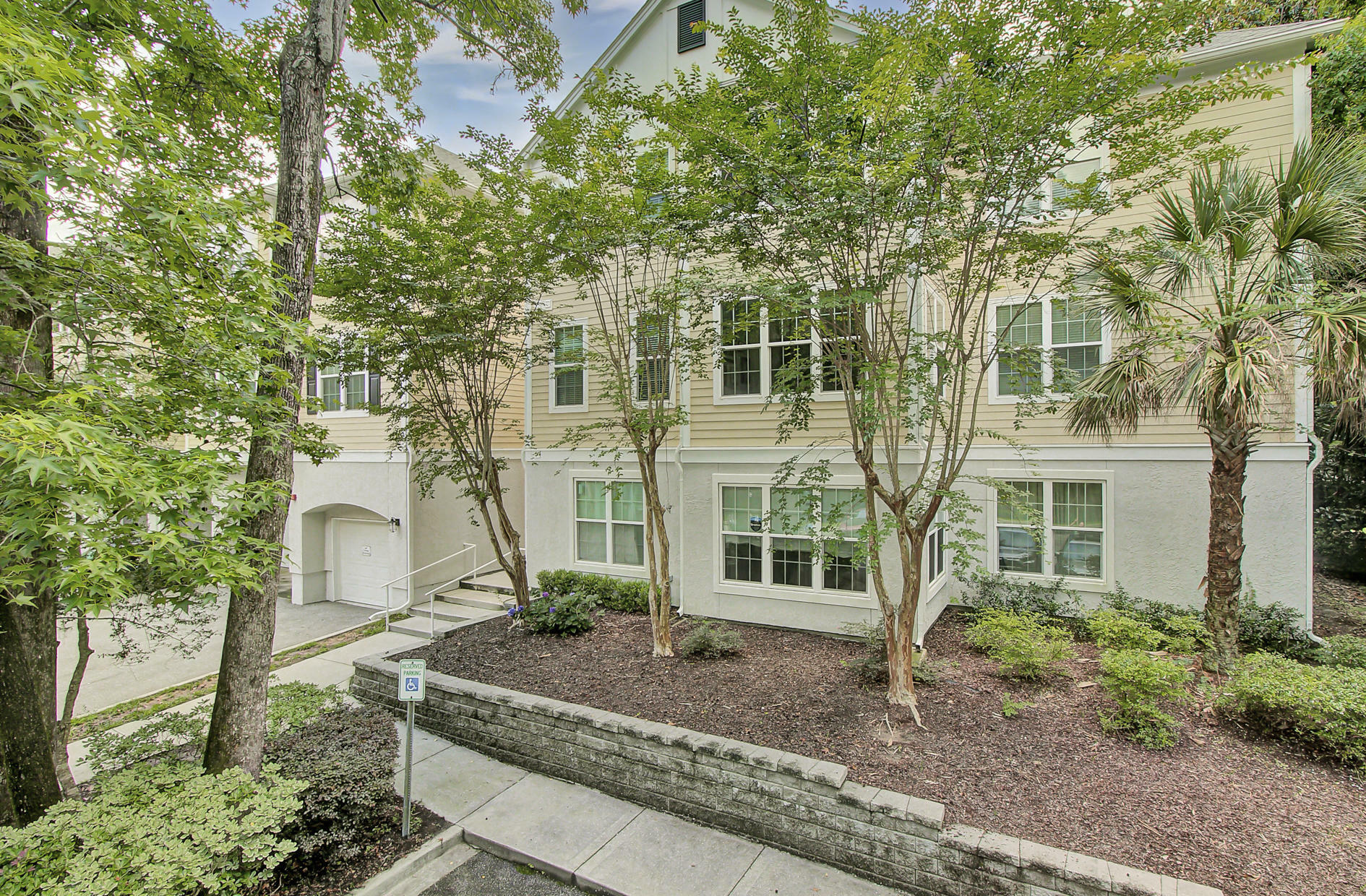 Property Photo: 60 Fenwick Hall Allee 722 SC 29455