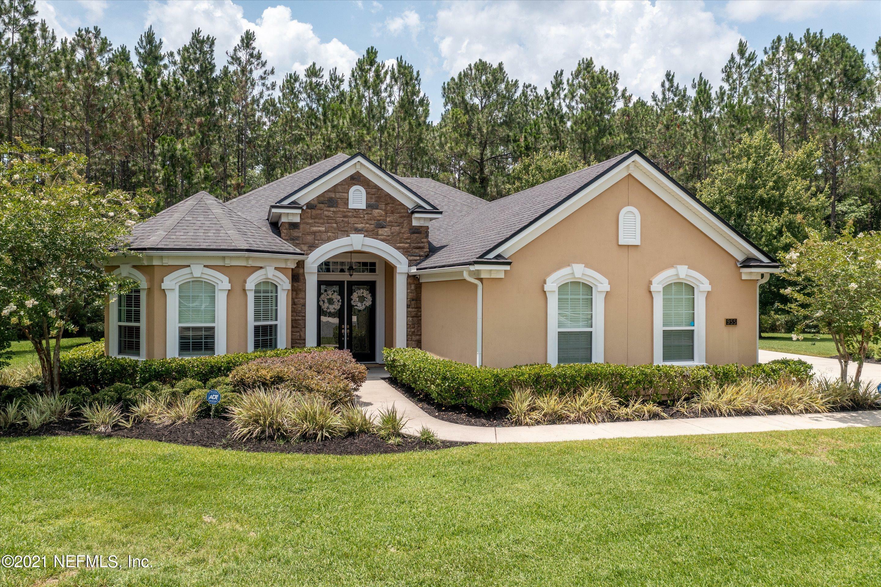 Property Photo:  955 Autumn Pines Drive  FL 32065 