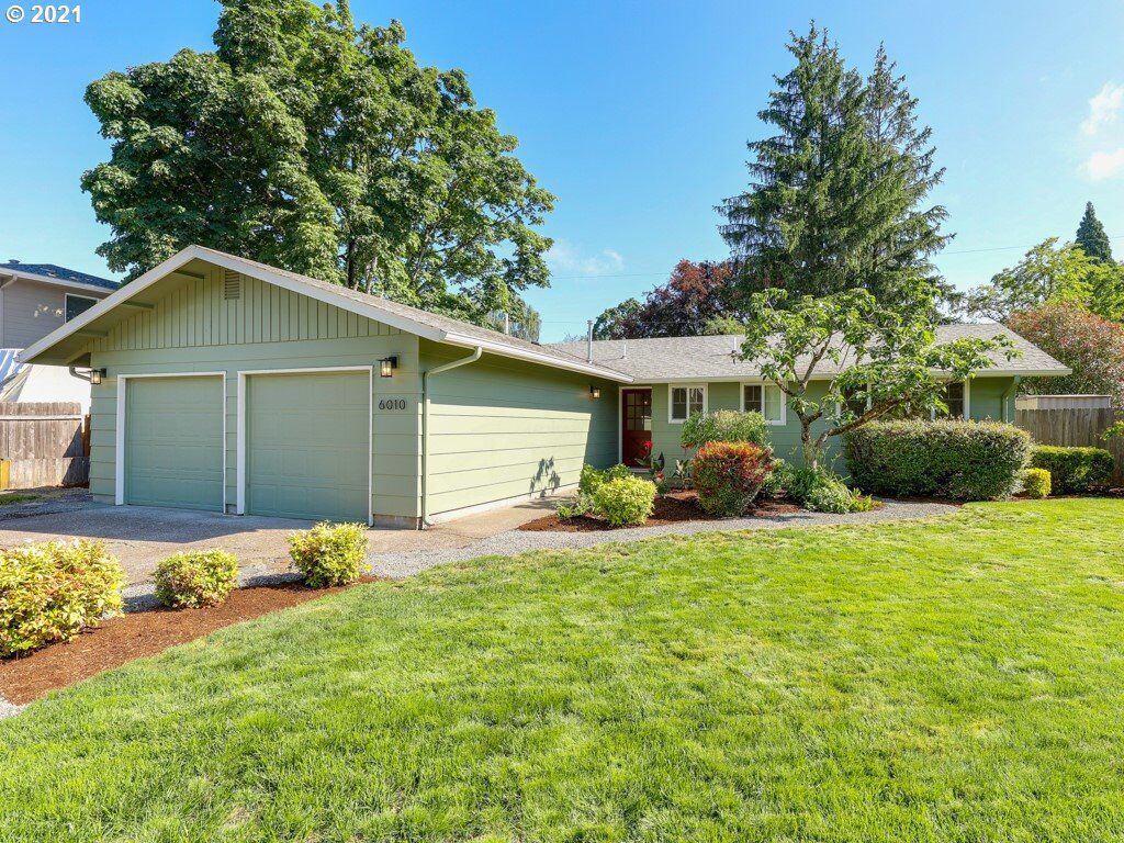 Property Photo:  6010 Arizona Dr  WA 98660 