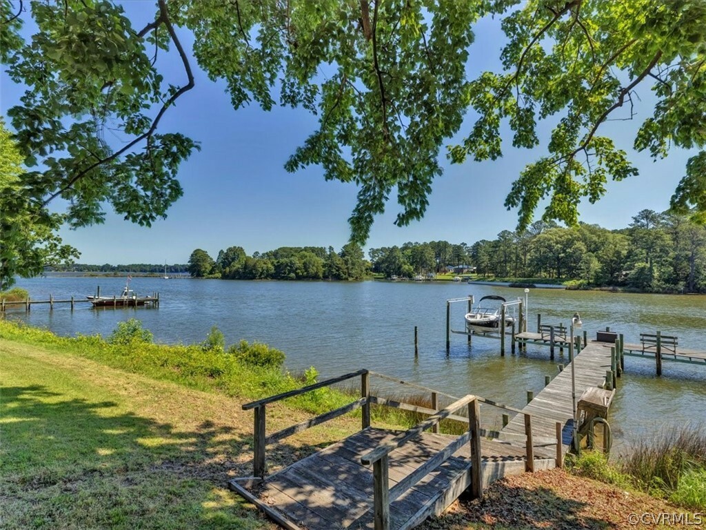 Property Photo:  84 Hudgins Point Lane  VA 23035 