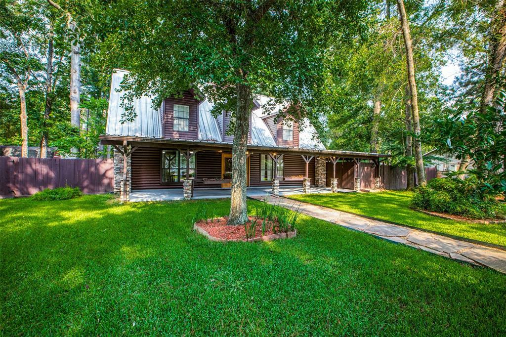 Property Photo:  922 Weisinger Drive  TX 77354 