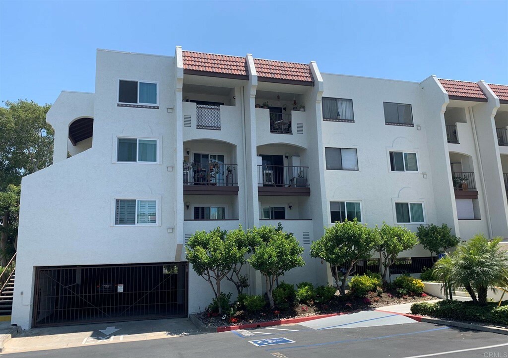 Property Photo:  6330 Genesee Avenue 206  CA 92122 