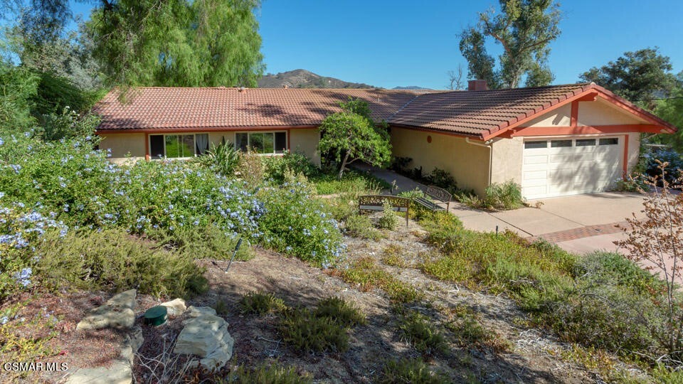 Property Photo:  5610 Fairview Place  CA 91301 