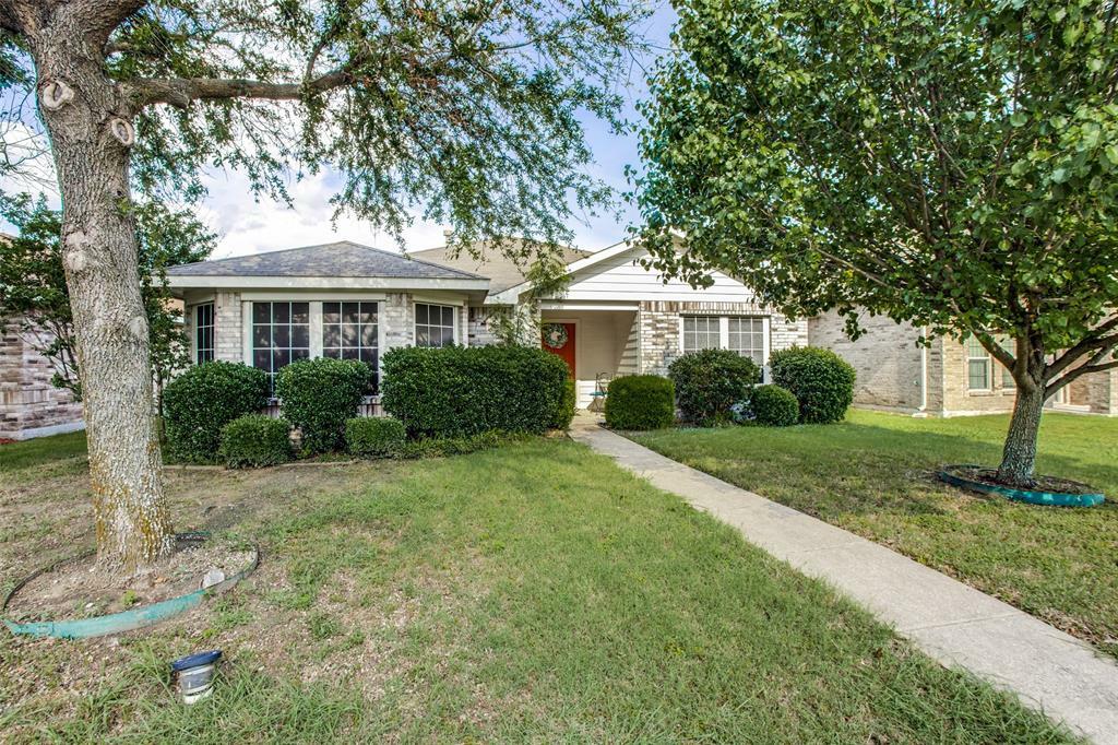 Property Photo:  2926 Mayfair Lane  TX 75134 