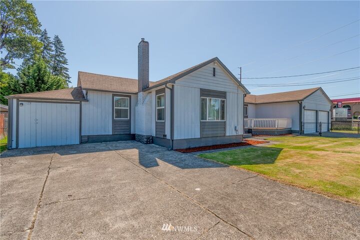 Property Photo:  3228 Nebraska Street  WA 98632 