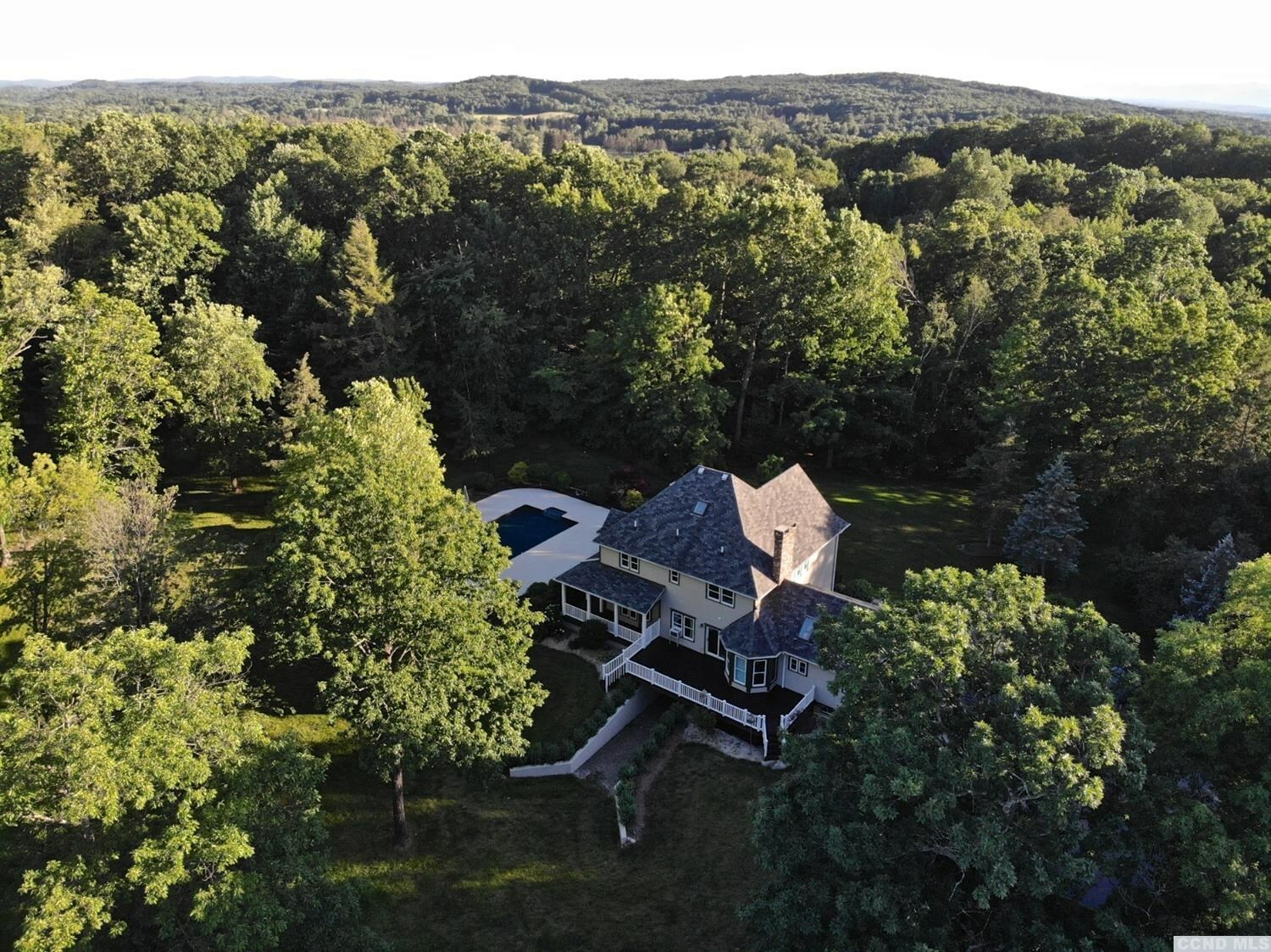 Property Photo:  82 Fairway Drive  NY 12106 